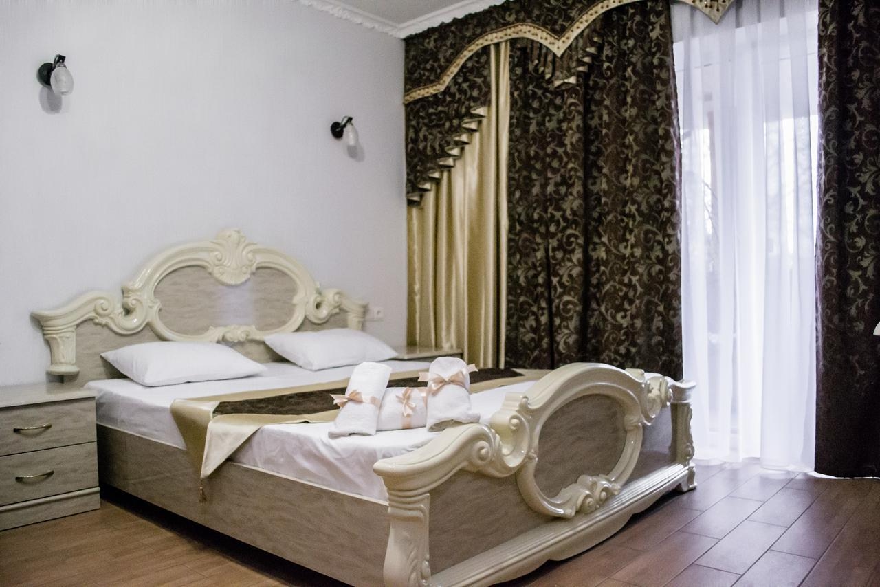 Hotel Beauty Complex Berehove  Esterno foto