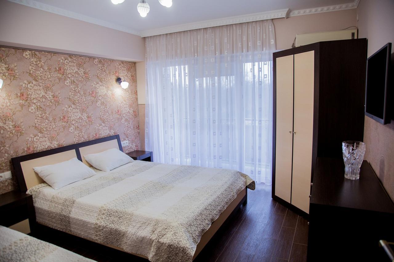 Hotel Beauty Complex Berehove  Esterno foto