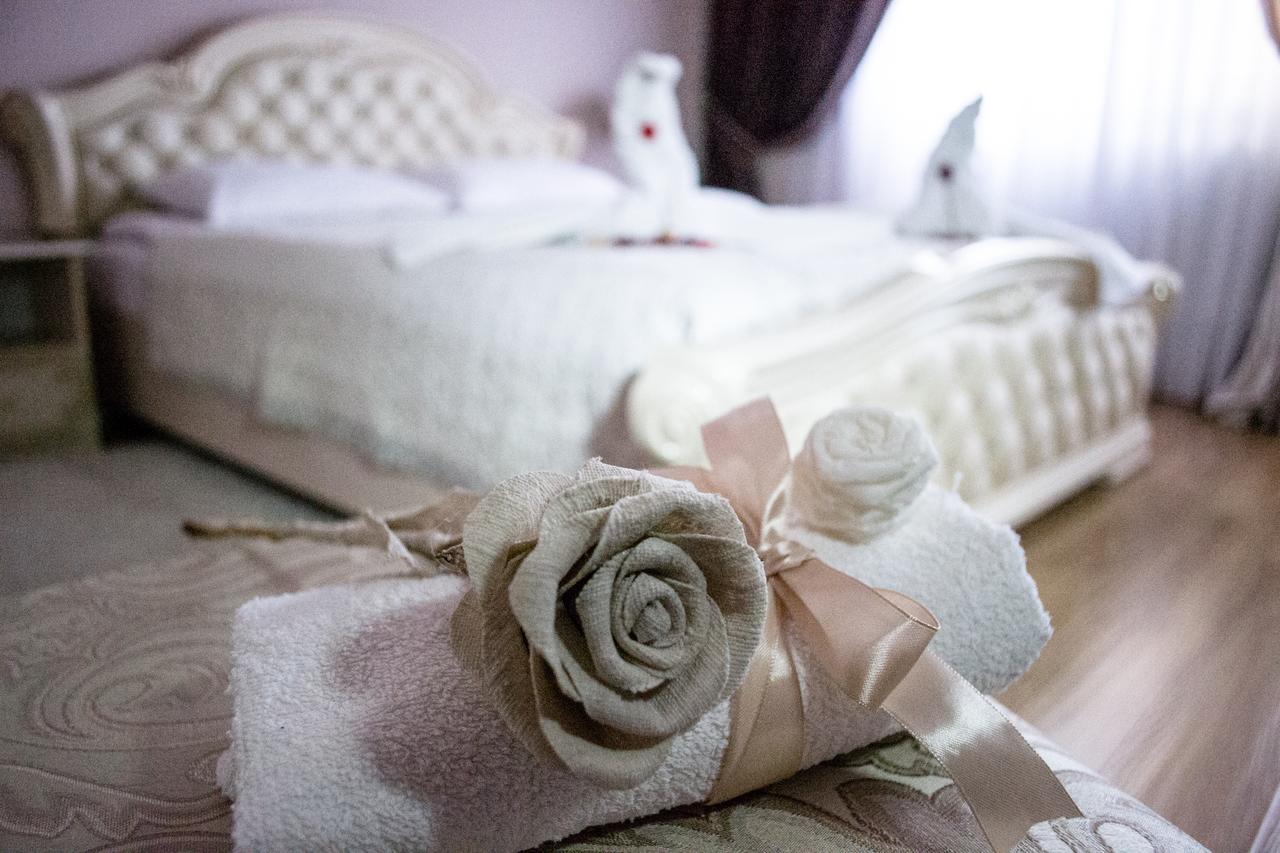 Hotel Beauty Complex Berehove  Esterno foto