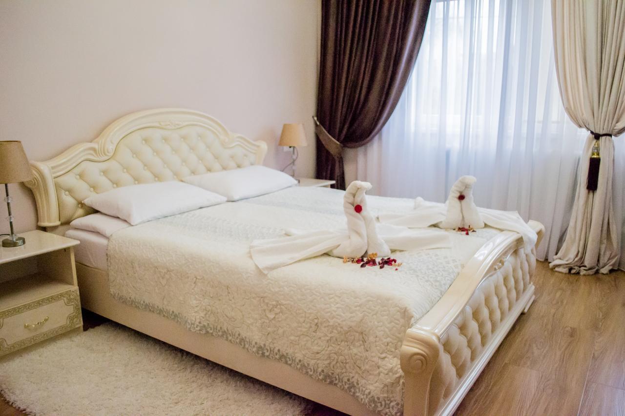 Hotel Beauty Complex Berehove  Esterno foto