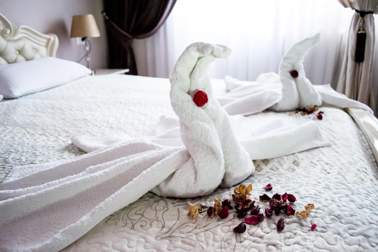 Hotel Beauty Complex Berehove  Esterno foto